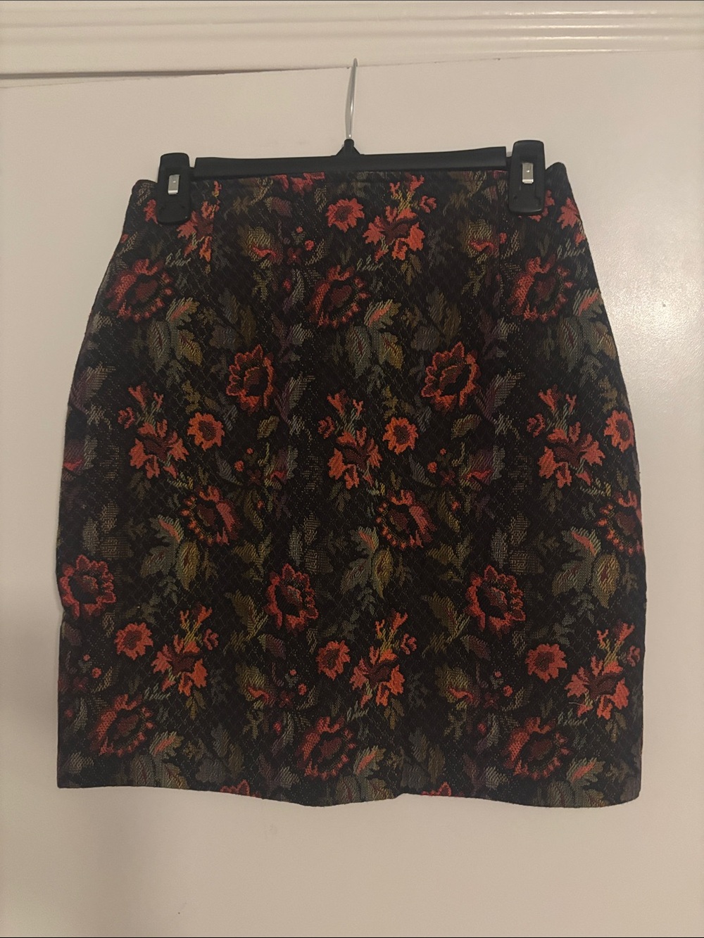 Express Black Floral Jacquard Pencil Skirt with Rust & Olive Accents
